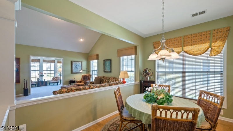 SOMERSET RUN - Residential
