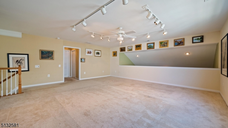 SOMERSET RUN - Residential