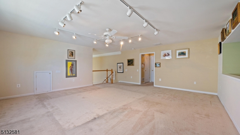 SOMERSET RUN - Residential
