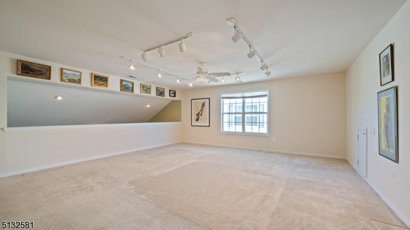 SOMERSET RUN - Residential