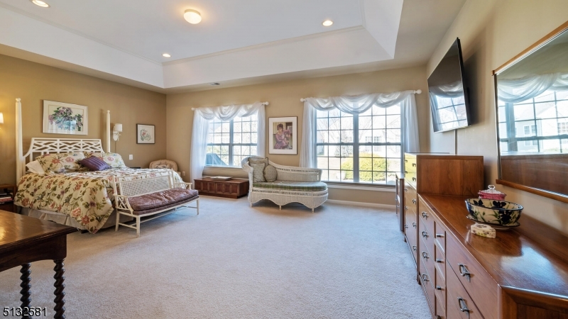 SOMERSET RUN - Residential