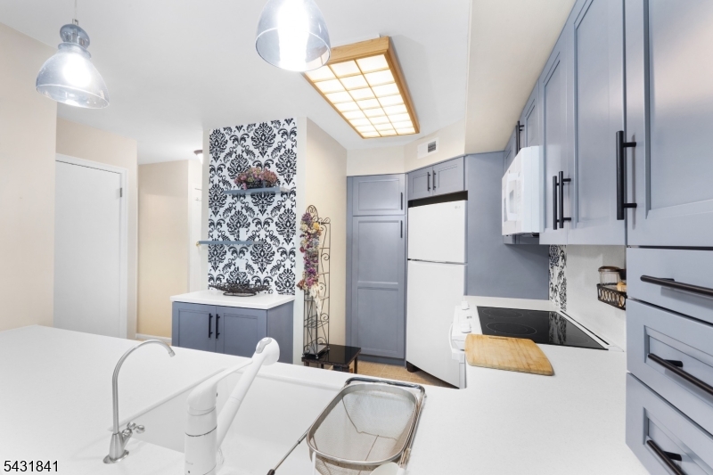 Crestmont in The Hills - Residential