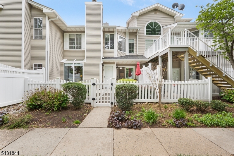 Crestmont in The Hills - Residential