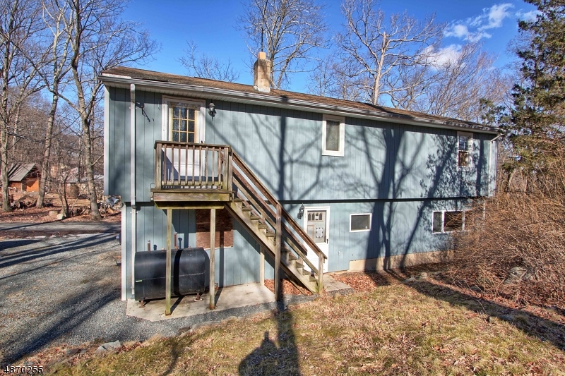 Great opportunity for sweat equity. Lots of space, 2 kitchens, possible in law suite. You'll love the large bedrooms. Quiet location. Home being sold in as-is condition. Buyer responsible for any/all municipal inspections/CO.  Investor offers will not be considered until the home has been on the market for 21 days.   They can still be submitted.