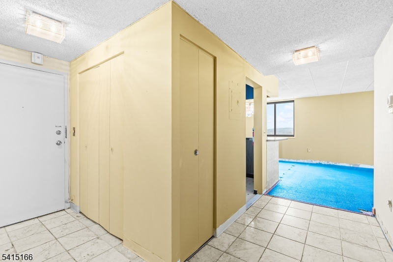 Presidential Towers - Residential