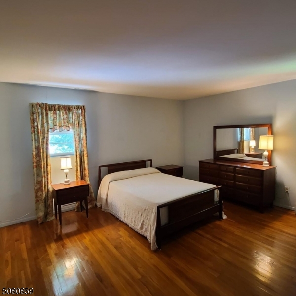 WHIPPANY - Residential