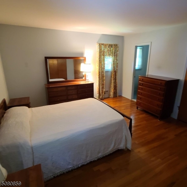 WHIPPANY - Residential
