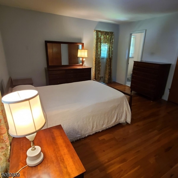 WHIPPANY - Residential