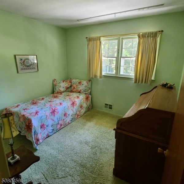 WHIPPANY - Residential