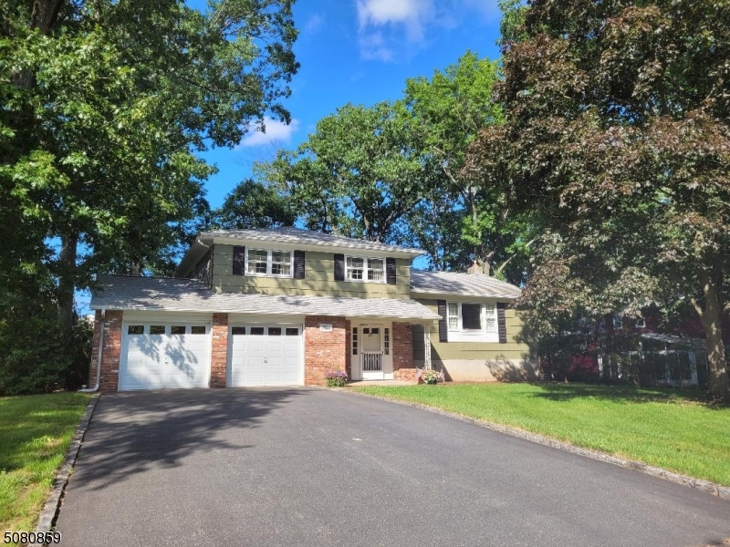 WHIPPANY - Residential