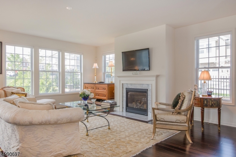 Columbia Park Residences - Residential