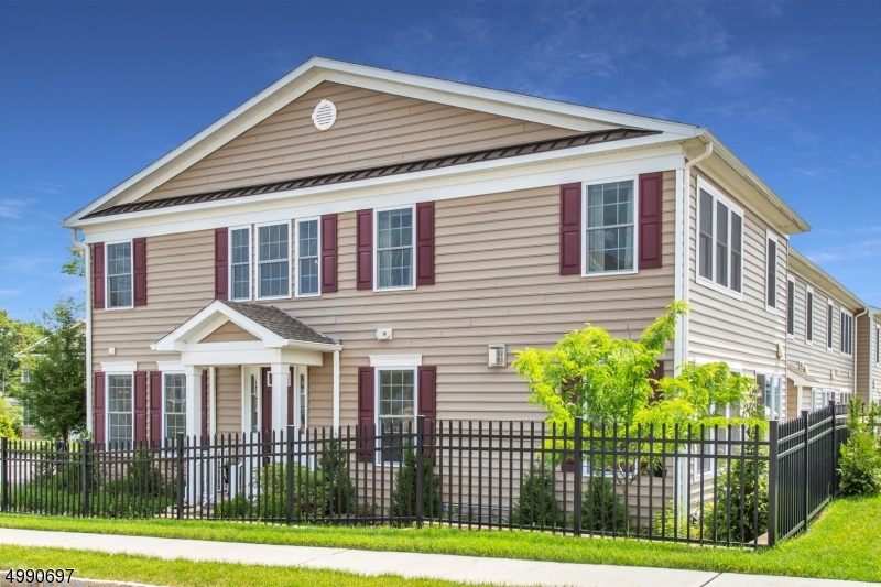 Columbia Park Residences - Residential
