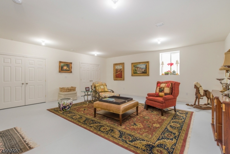 Columbia Park Residences - Residential