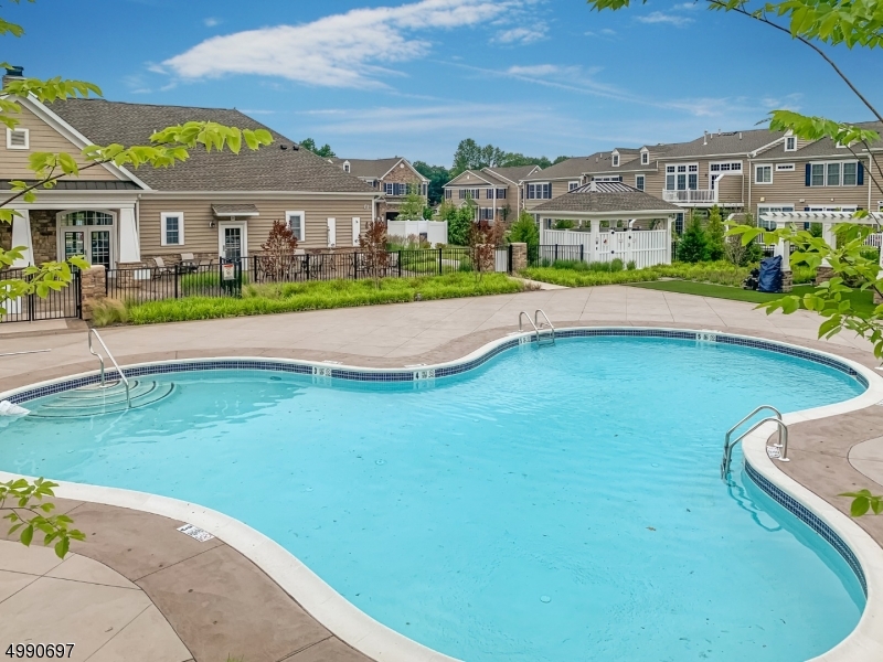 Columbia Park Residences - Residential