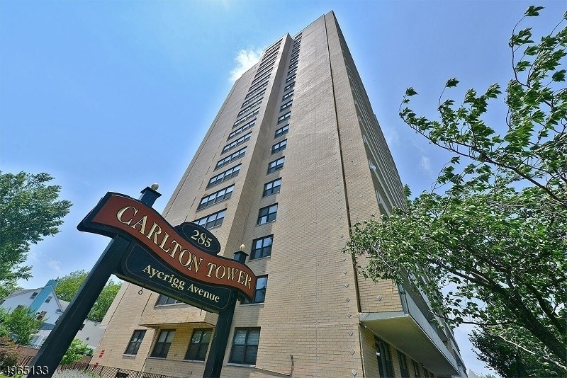 Carlton Towers - Residential