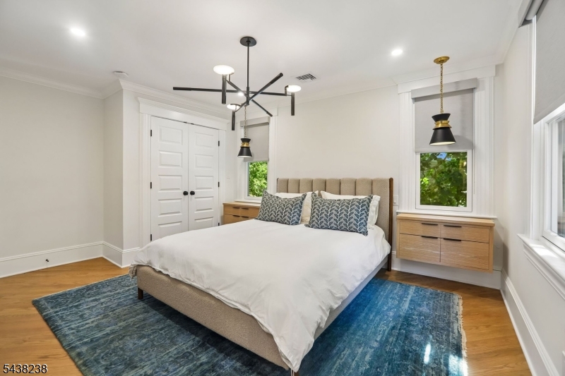 Oak Ridge - Residential