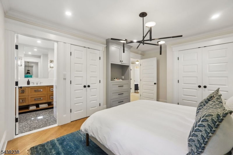 Oak Ridge - Residential