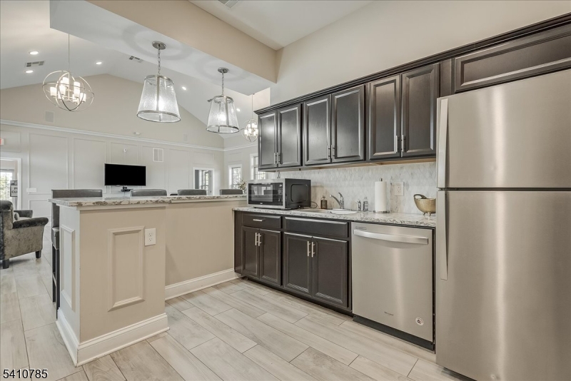 Kensington Sqaure - Residential