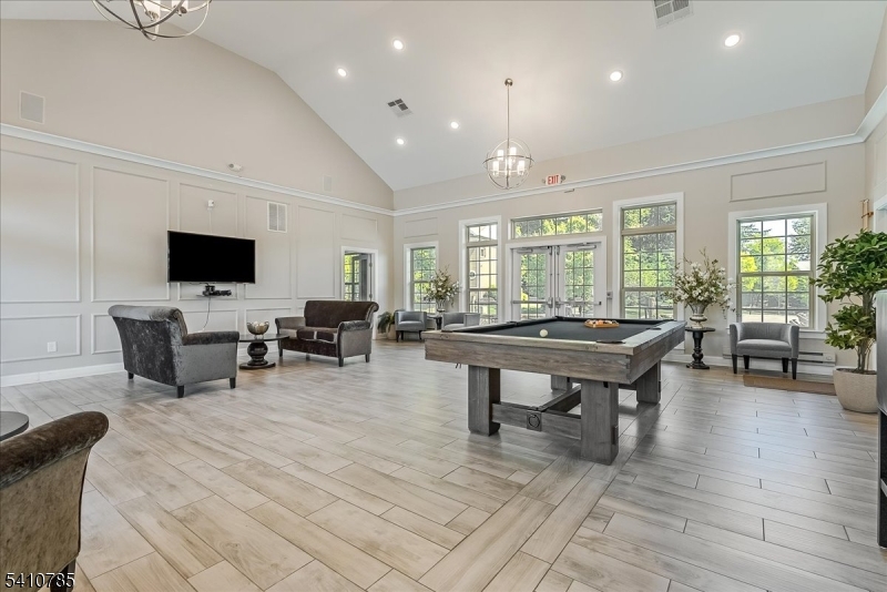 Kensington Sqaure - Residential