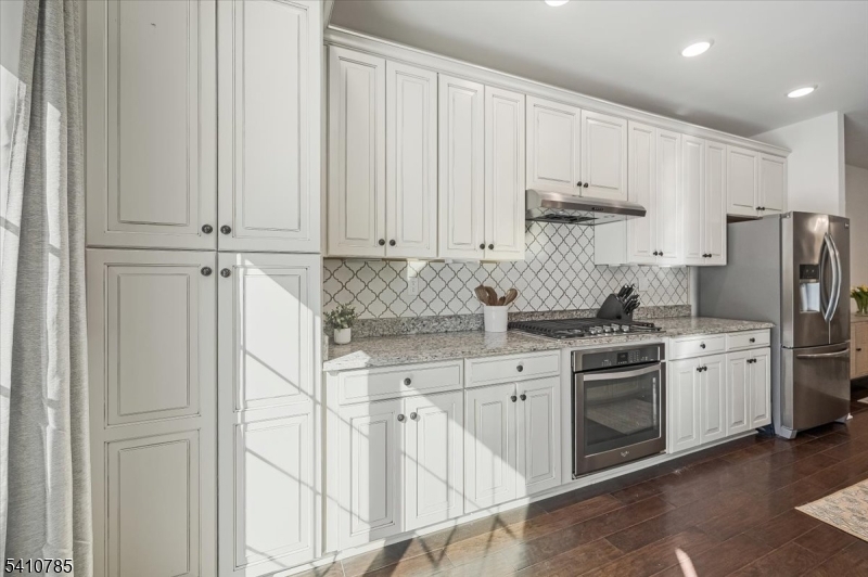 Kensington Sqaure - Residential