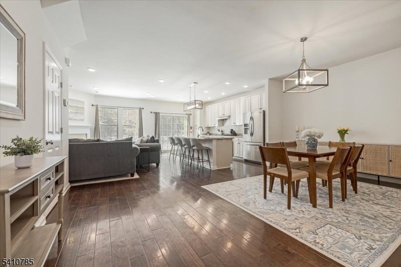 Kensington Sqaure - Residential
