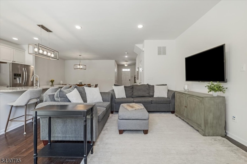 Kensington Sqaure - Residential