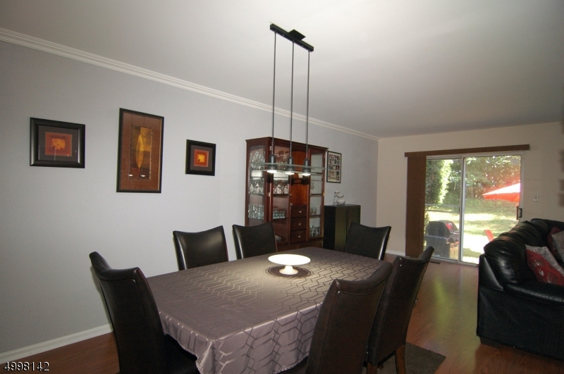 SEASONS GLEN - Residential
