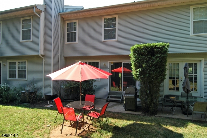 SEASONS GLEN - Residential