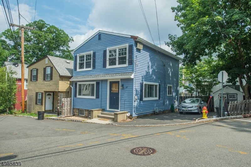 Charm and convenience with this well-maintained cottage colonial in historical Mount Tabor! This cozy home offers so much with 3 bedrooms, 2 full baths, adorable kitchen with newer appliances, mud room, full basement with storage, washer/dryer, private driveway, and storage shed. Mount Tabor offers nearby shopping, amenities, walking trails, post office, library, and delightful Mt Tabor Arts Collaborative with workshops and events. Top it off with convenience to NJ Transit Midtown Direct Train (Mt Tabor, Morris Plains, Denville stations) and Routes 80, 53, 46, and 10 - and you have all you want in a rental! Credit report or NTN report, income verification, and tenant application required. Additional parking spaces available for fee. AVAILABLE SEP 1, 2020 for 11-month lease.