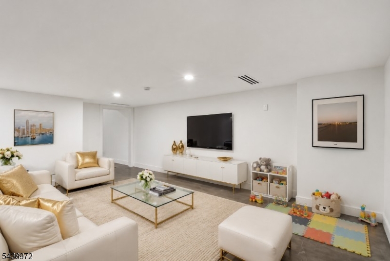 Bergen Lafayette - Residential