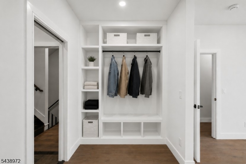 Bergen Lafayette - Residential