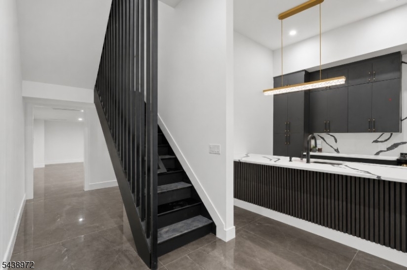 Bergen Lafayette - Residential