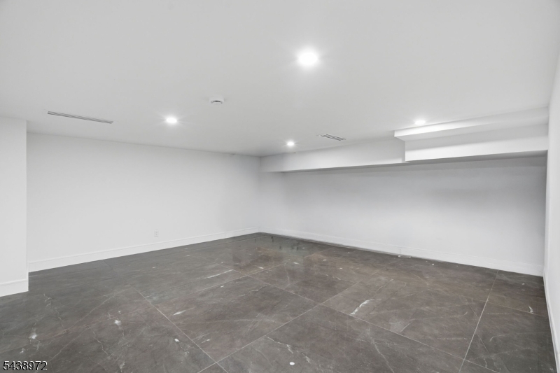 Bergen Lafayette - Residential