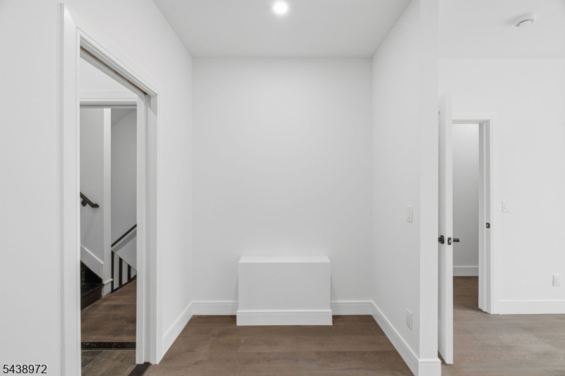 Bergen Lafayette - Residential