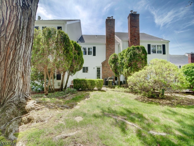 Mendham Commons - Residential