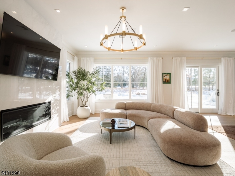 Upper Grande Rockleigh - Residential