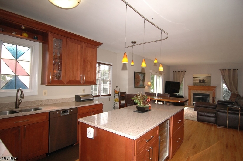 POETS PEAK - Residential