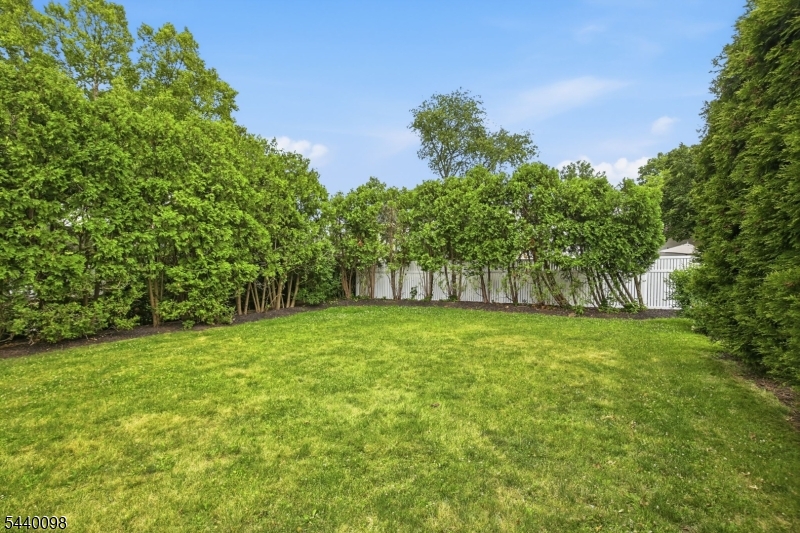 Knollwood - Residential