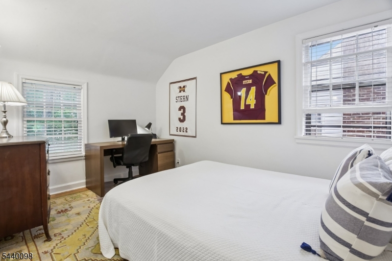 Knollwood - Residential