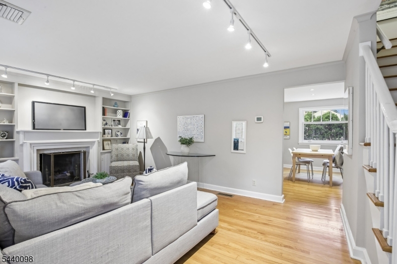Knollwood - Residential