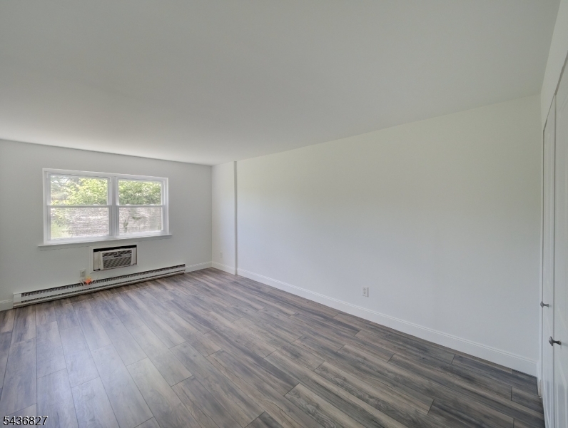 Claremont Hills - Residential