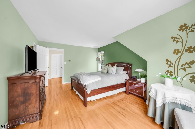 High Mountain Village - Residential