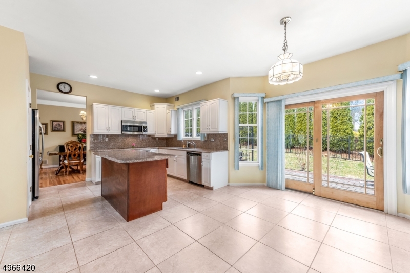 POETS PEAK - Residential