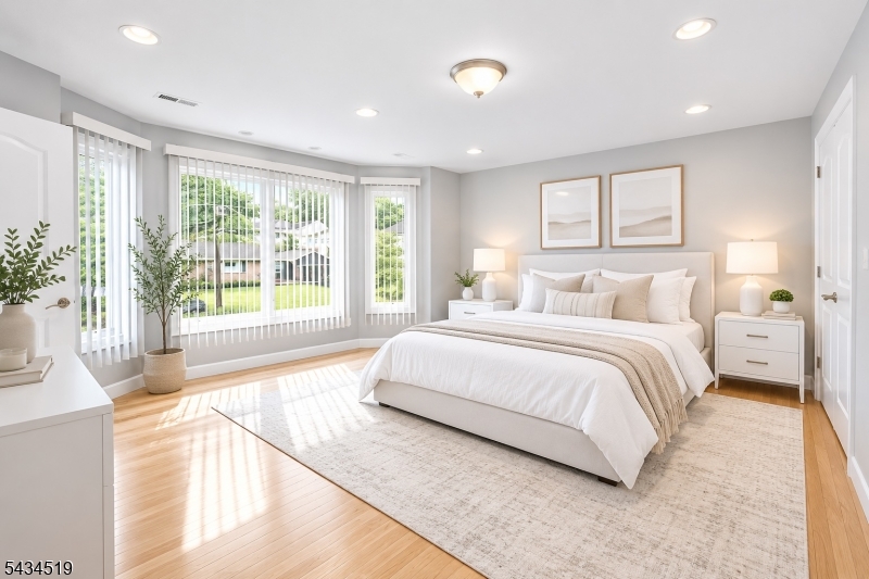 HILLCREST - Residential
