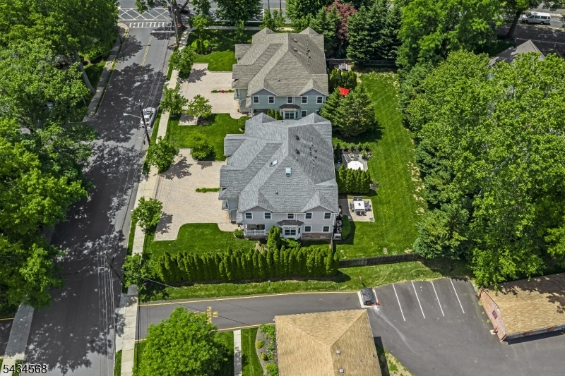 Villas - Residential
