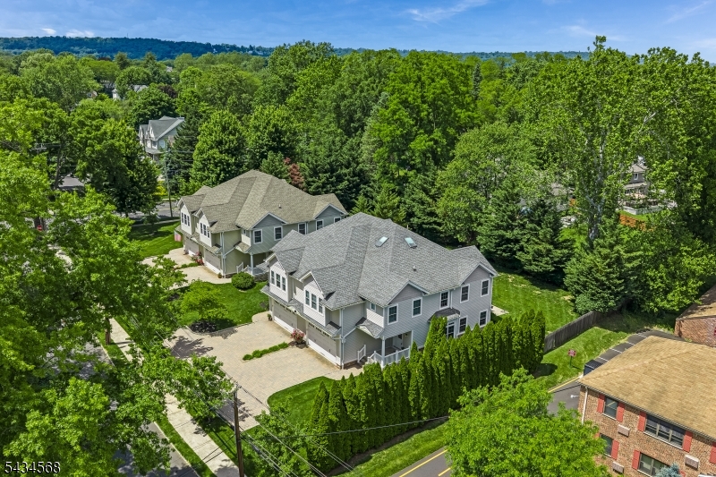 Villas - Residential