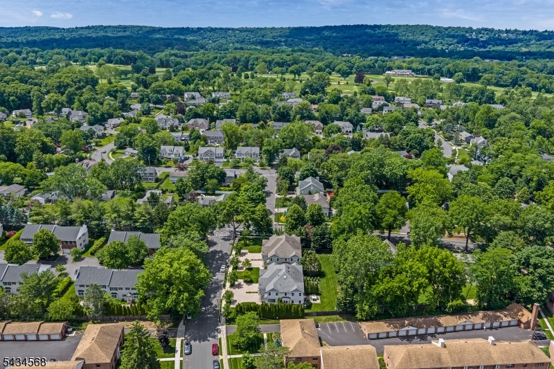Villas - Residential