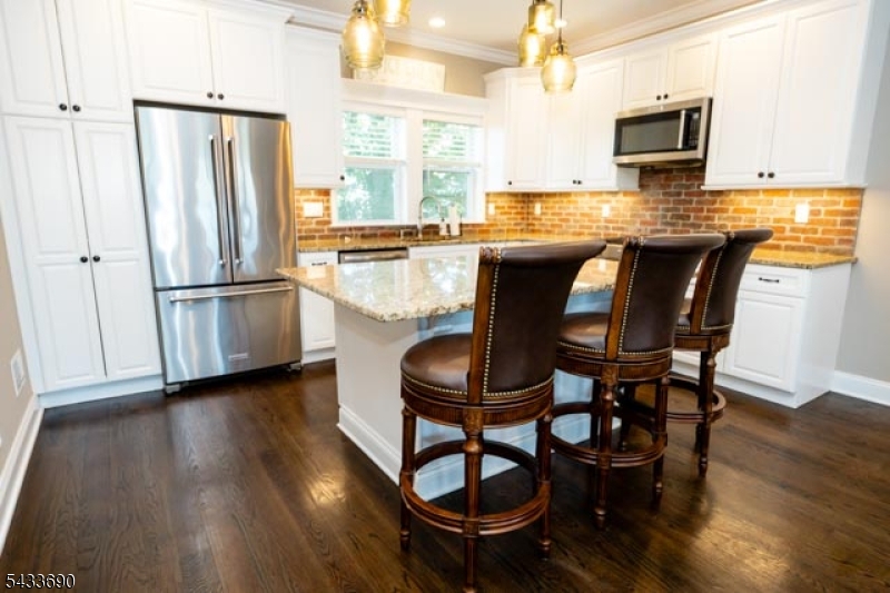 STONYBROOK BROWNSTONES - Residential