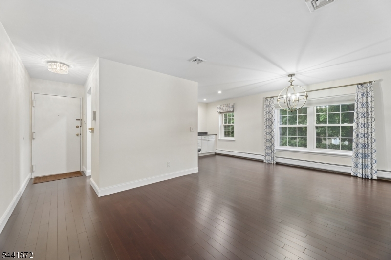Hereaige Arms - Residential Lease