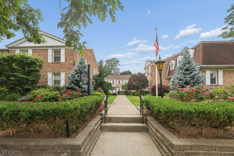 Hereaige Arms - Residential Lease